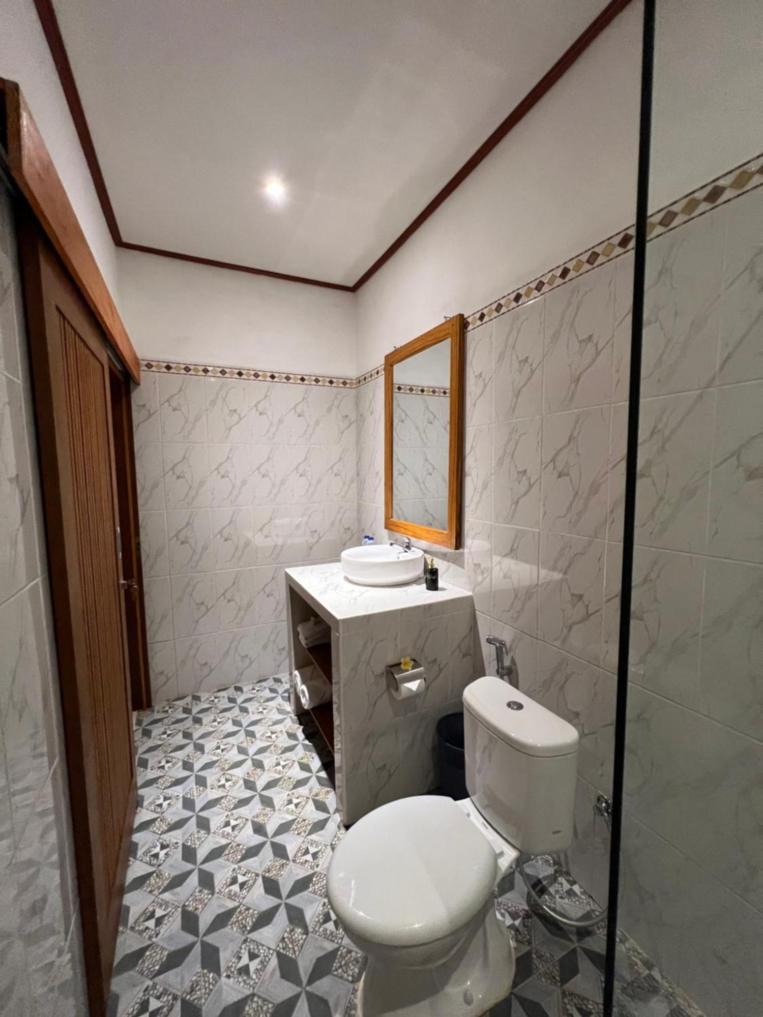 Bisbis House Iseh Village Selat Εξωτερικό φωτογραφία